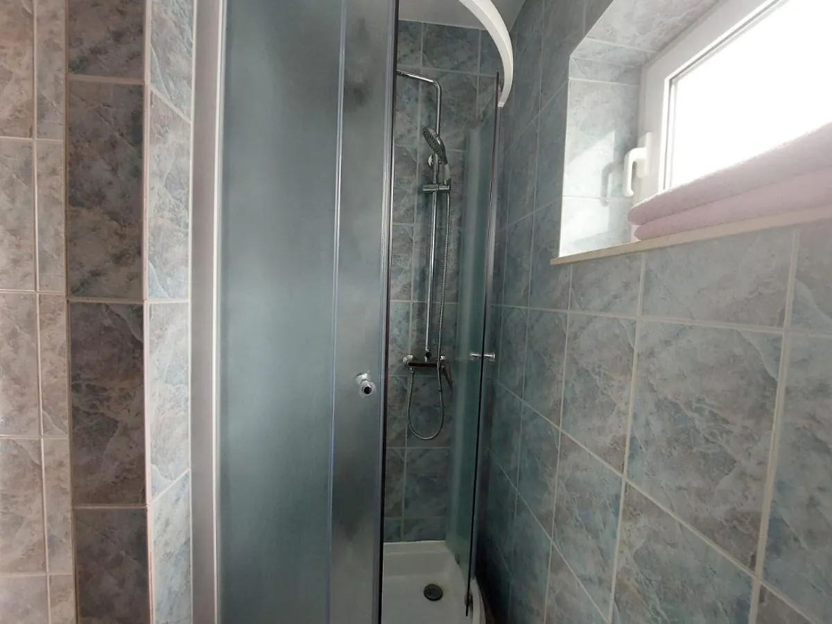 Apartments Mladen Trogir 0*,