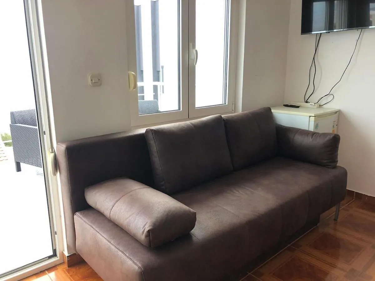 Apartments Mladen Trogir 0*,  Kroatien
